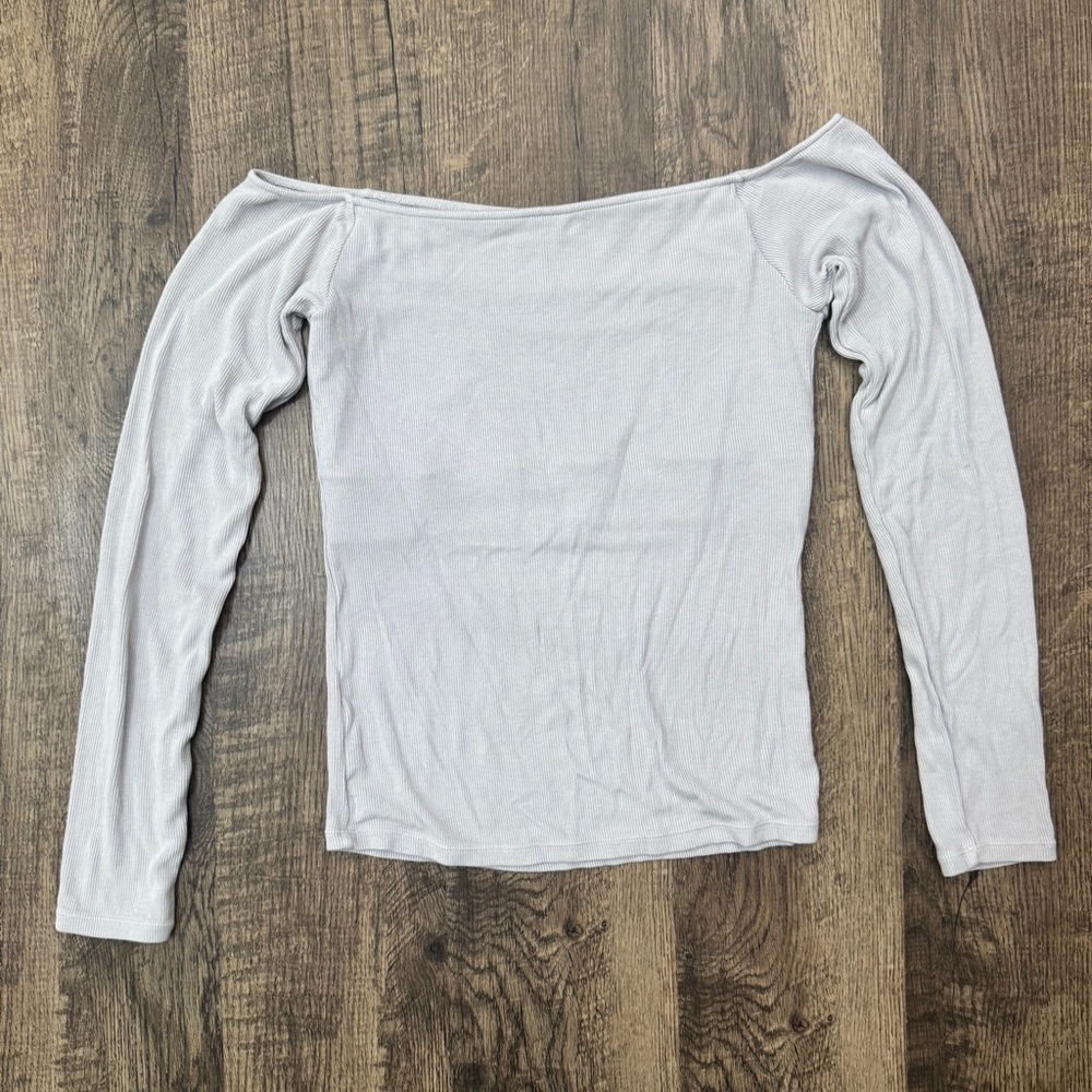 Klassy Network Off-Shoulder Long Sleeve Top - Light Gray